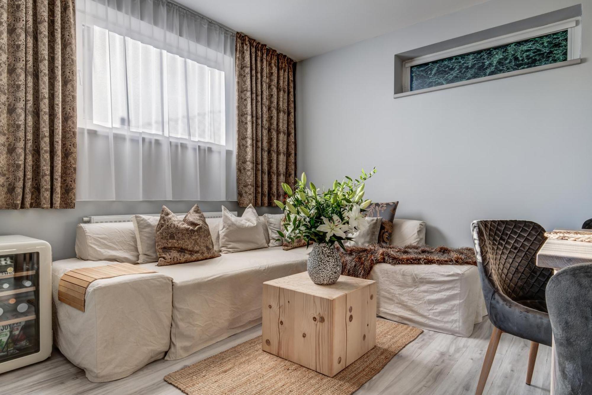 Wellness Cesky Raj & Biokolna Lomnice nad Popelkou